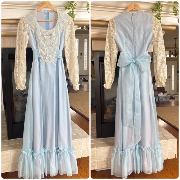 American Vintage Dresses & Skirts - sold do not purchase